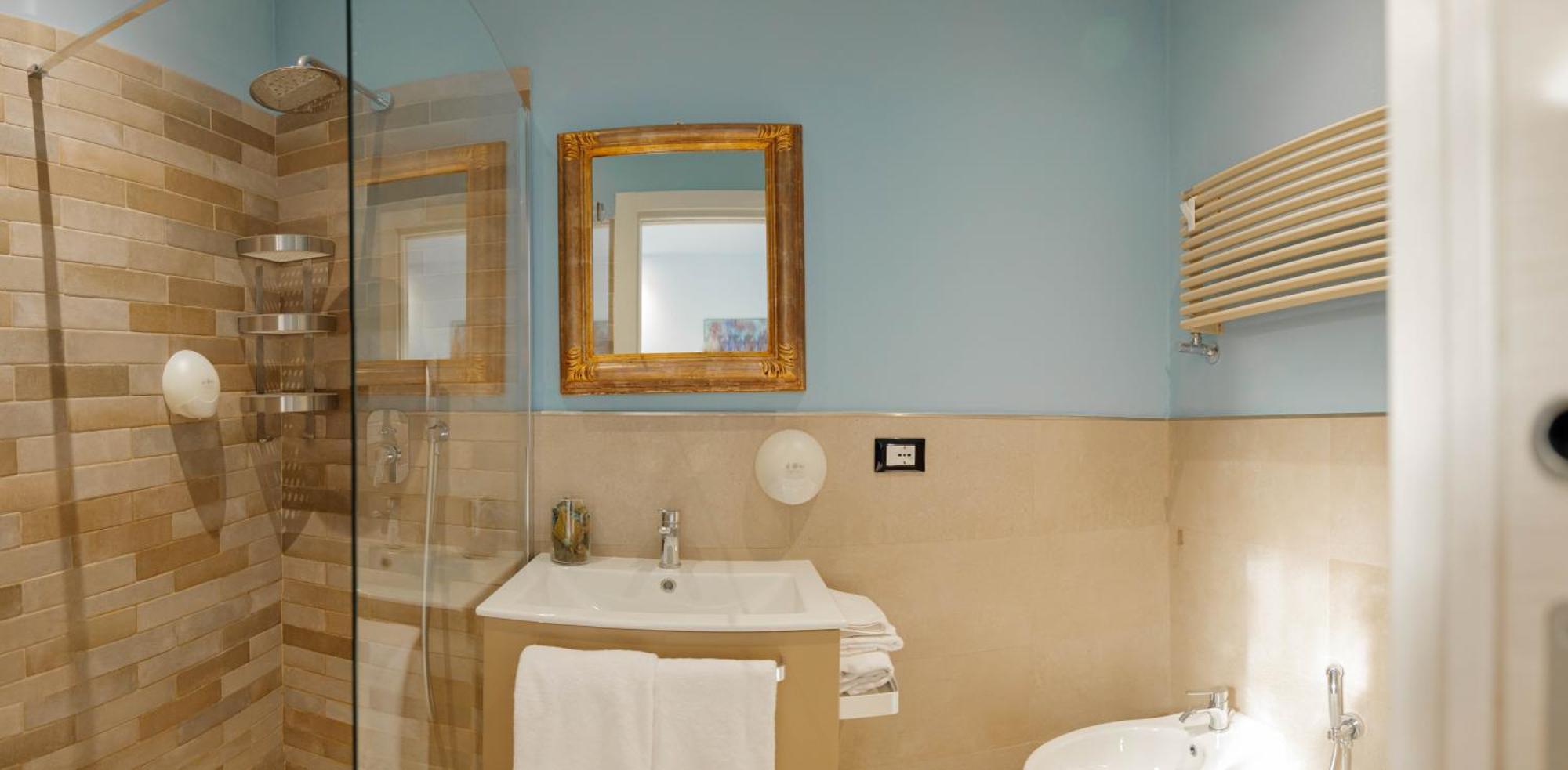 5Rooms Равена Екстериор снимка